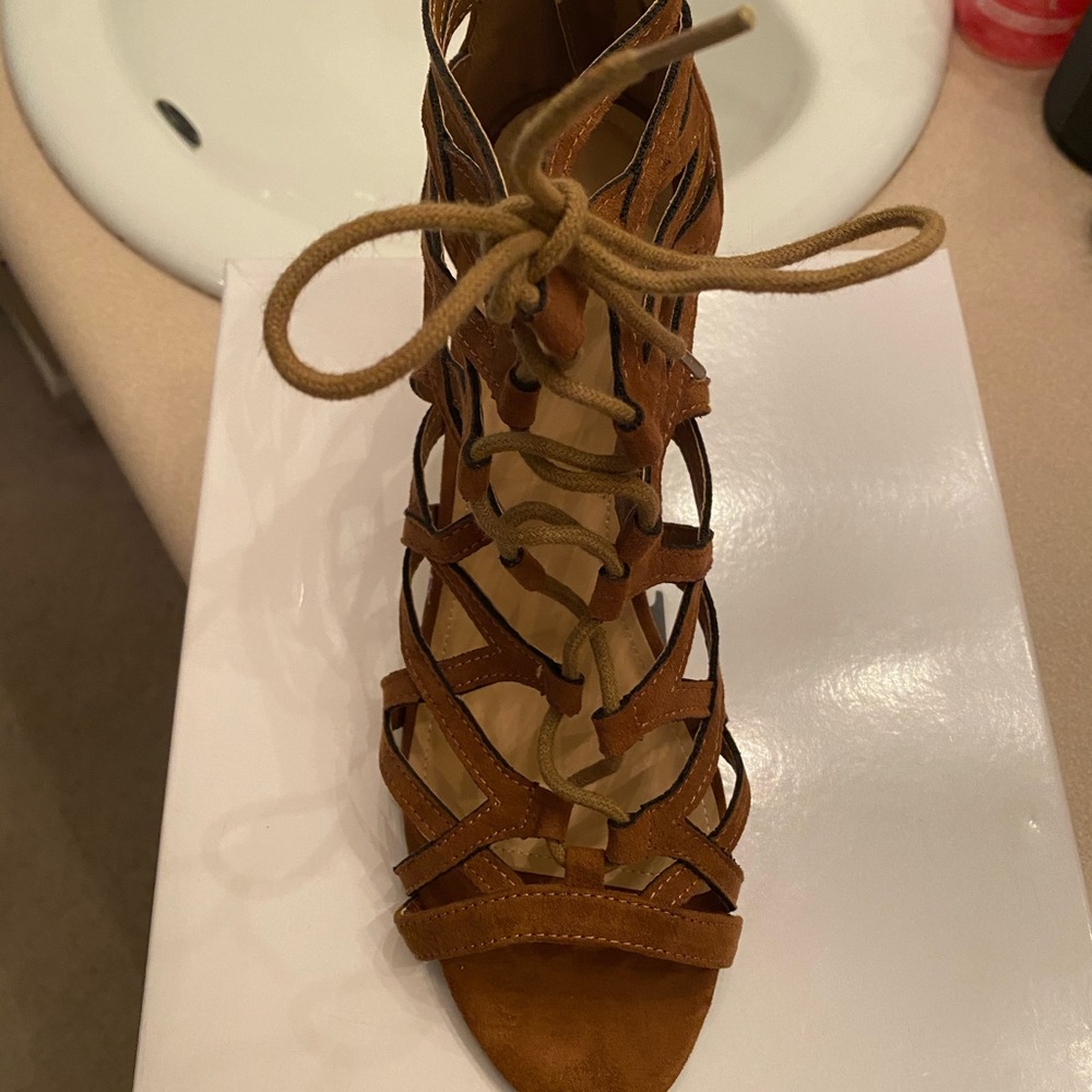 New Size 10 Brown Suede Heels